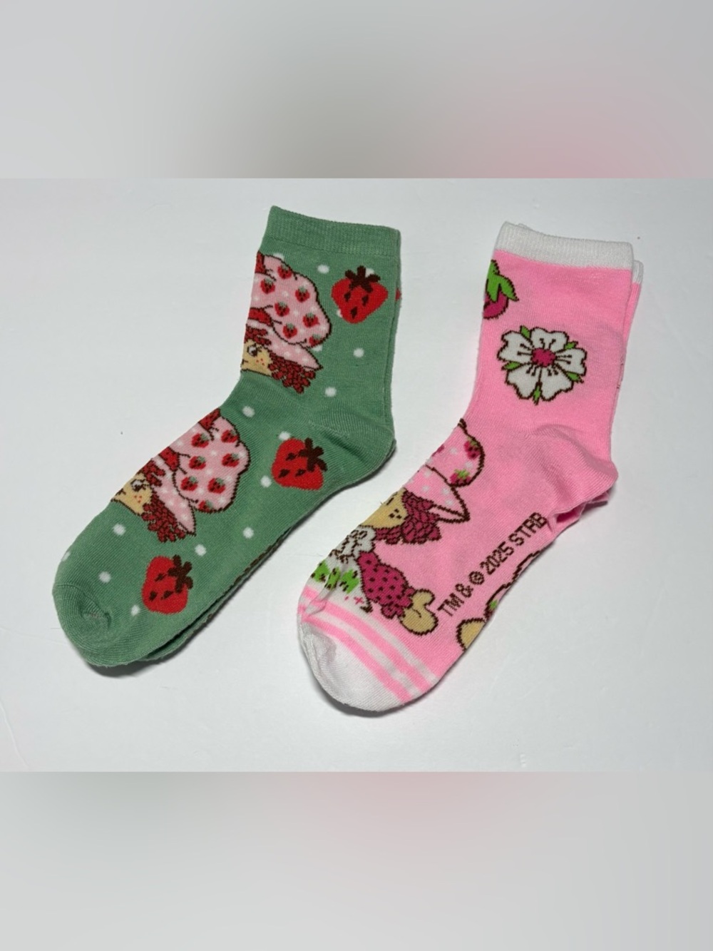 Strawberry Shortcake NWOT Kids' Socks -‎ Green & Pink